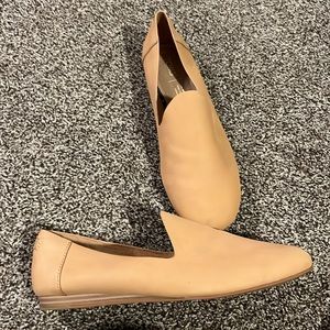 Tom’s Darcy Tan Leather Flat Woman’s Size 8.5